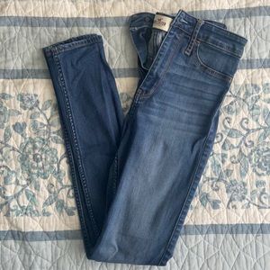 Hollister High Rise Super Skinny Jeans | Size 3 R | W 26 | L 29